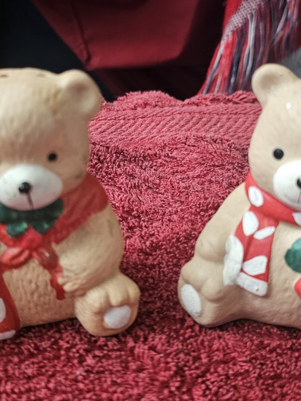 Teddy bear salt and pepper shakers, Christmas Bear figurines